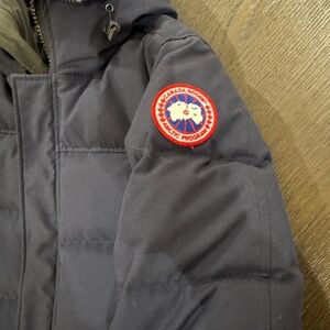 Canada Goose Macmillan XS - Great Condition - Navy